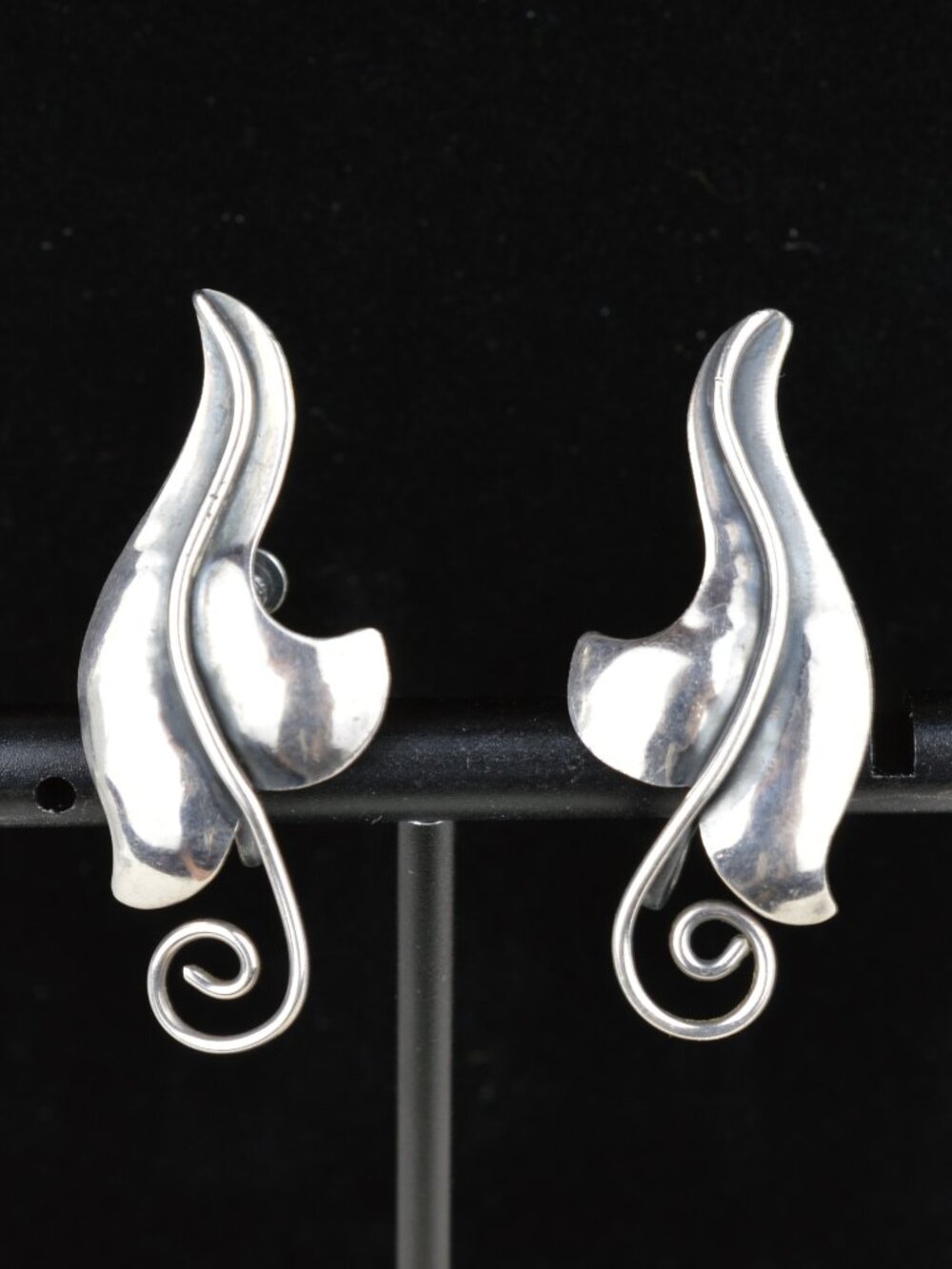 Taxco Delfino Sterling Silver Leaf Earrings Vintage Mid Century Modern Screwback